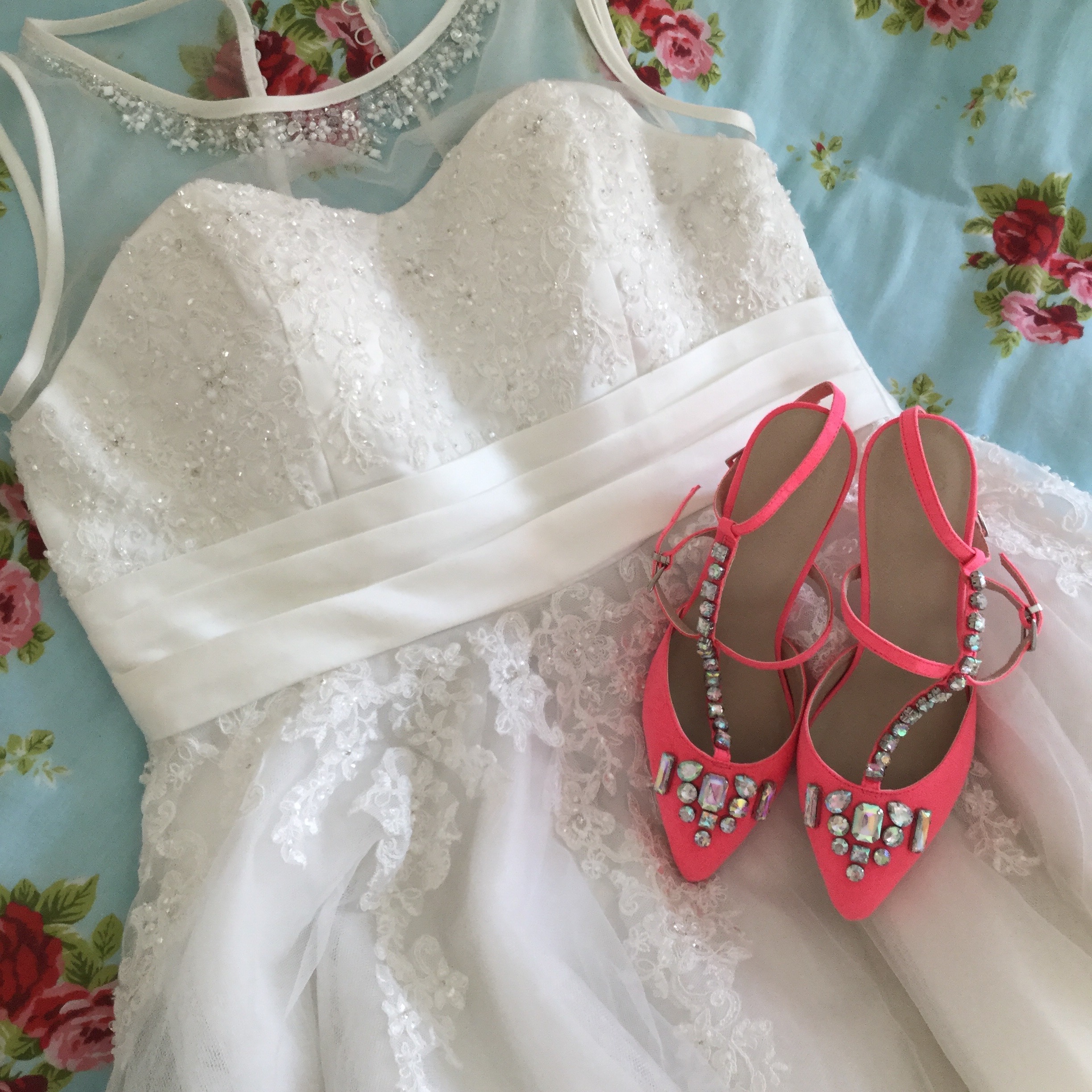 weddingdress_shoes